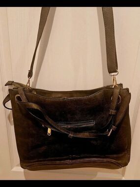 Women's Black Shoulder Bag with Adjustable Strap